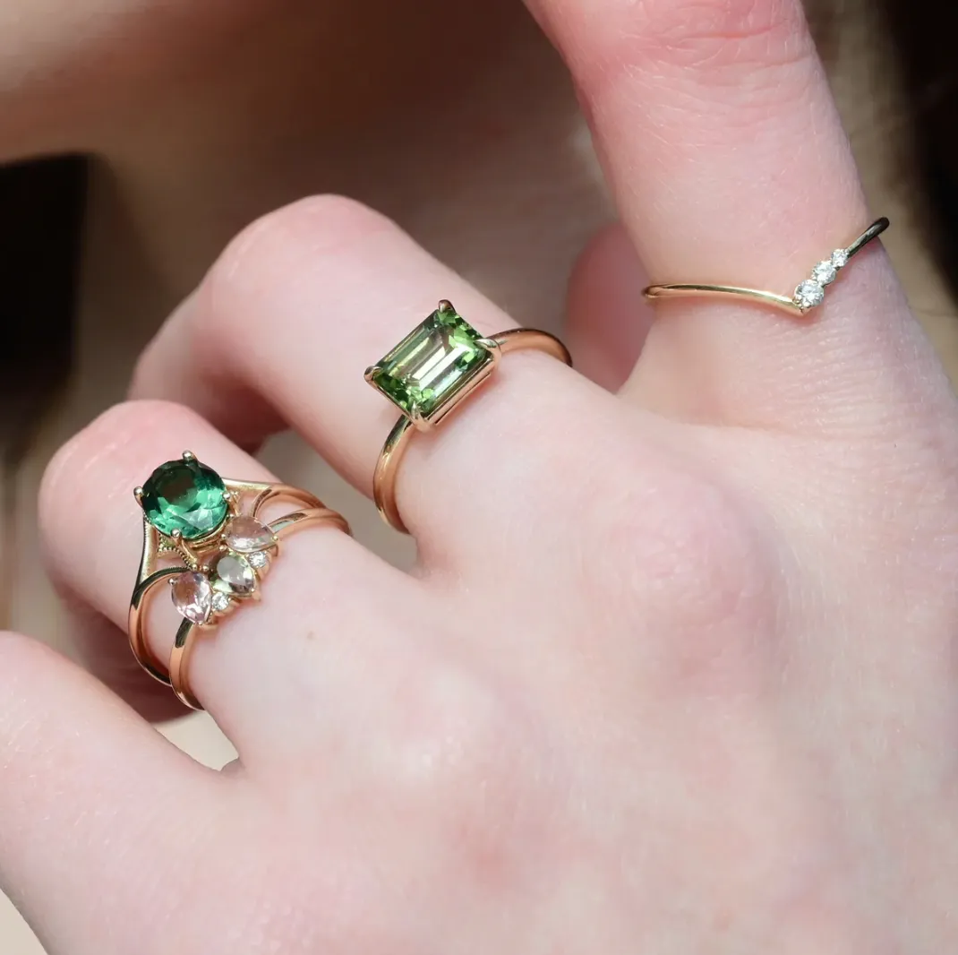 Asymmetrical Diamond V Band
