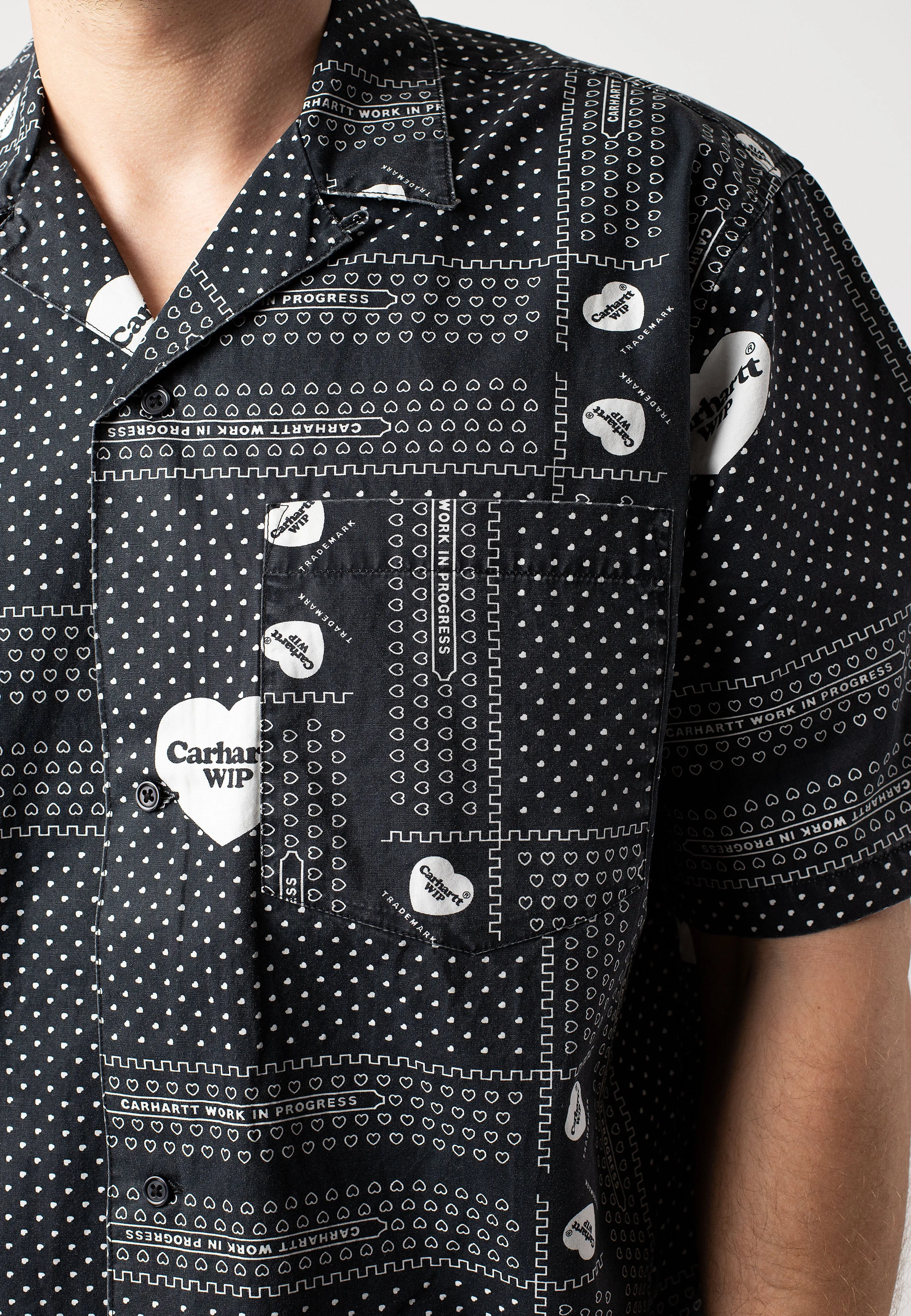 Carhartt WIP - Heart Bandana Heart Bandana Print/Black - Shirt