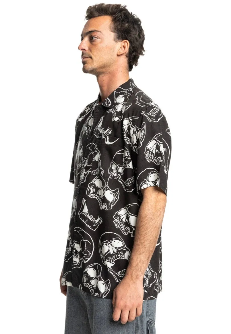 DC - Fracture Black Skully - Shirt