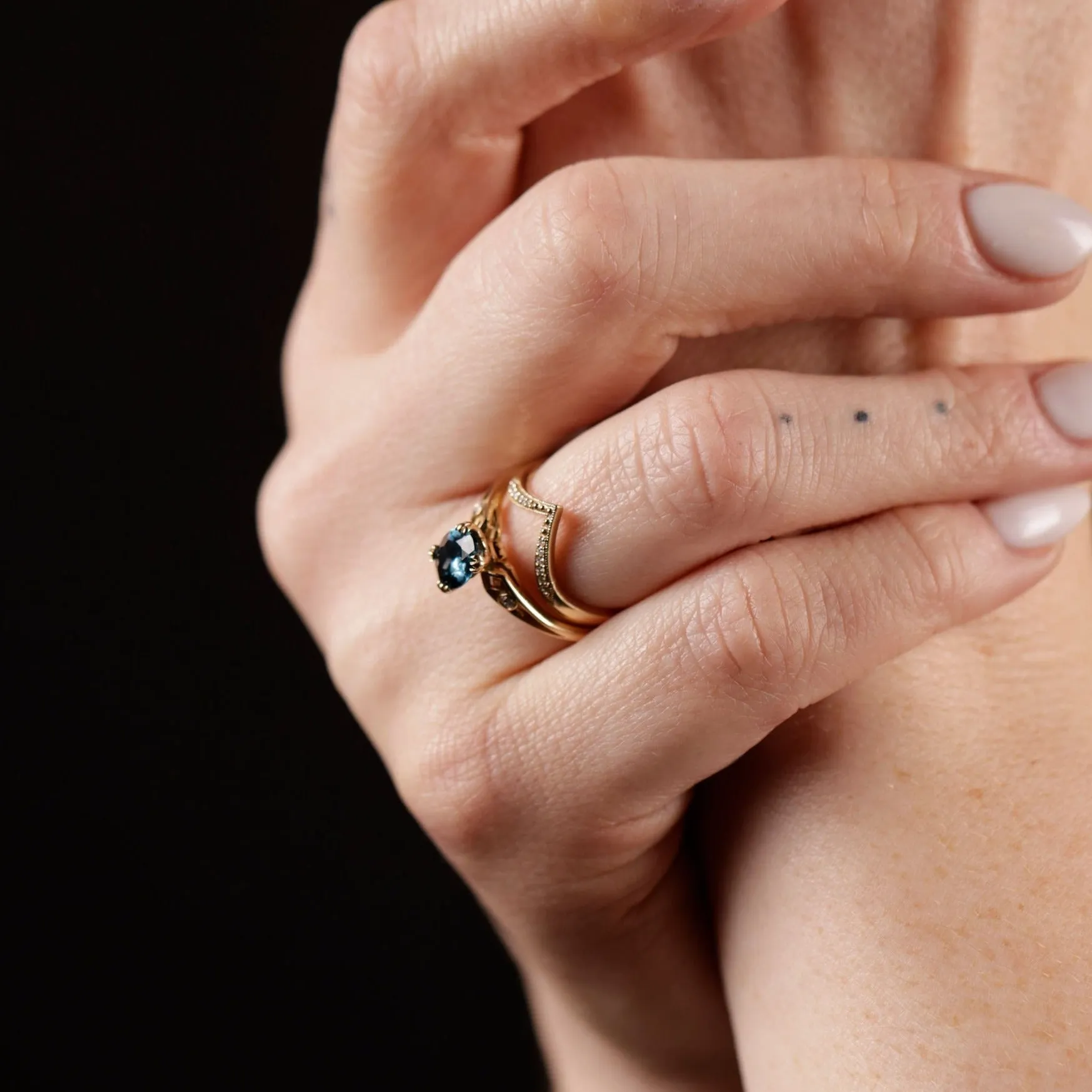 Diamond V Band