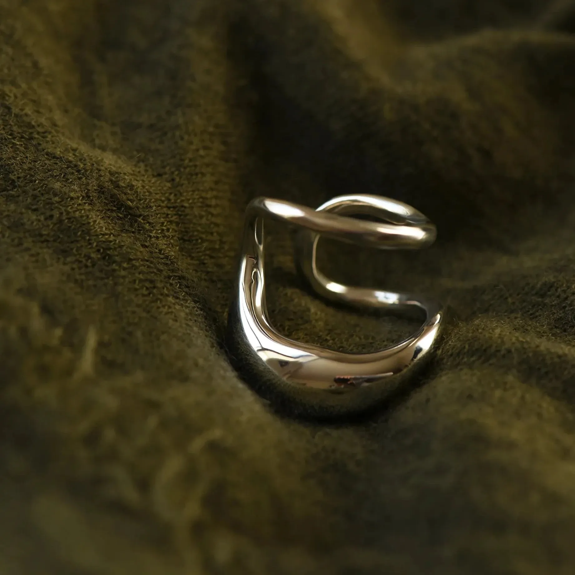 Linea Cuff