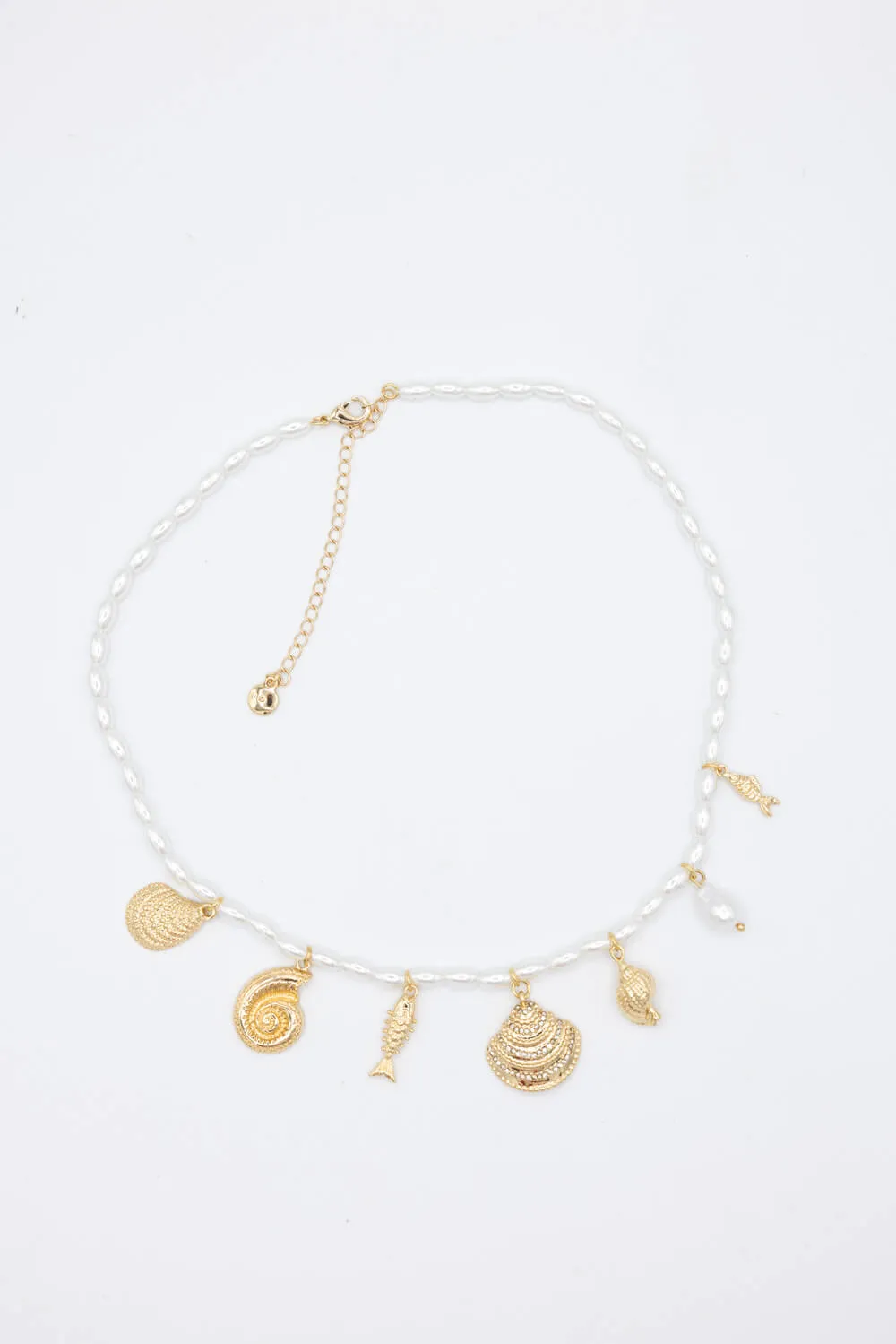 Pearl and Shell Charm Necklace in Gold | QNB954GDCRM